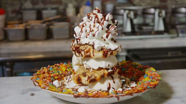 S'mores Waffle Sundaes