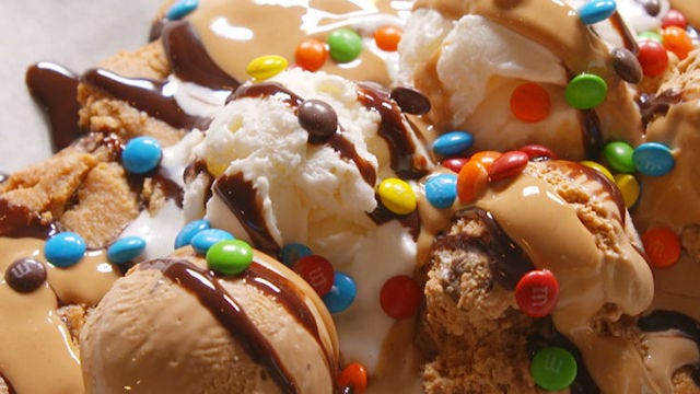 preview for Clueless Cookie Dough Log