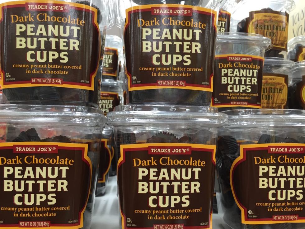 Trader Joe's Milk Chocolate Peanut Butter Cups 16 OZ(1 LB)