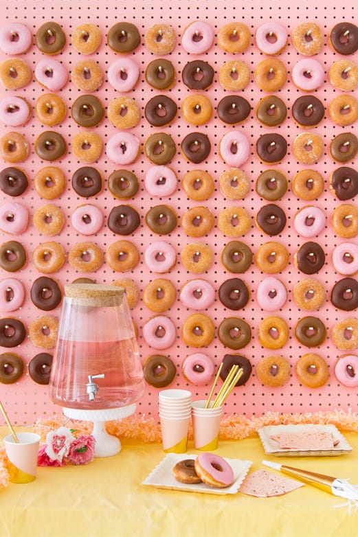 Serveware, Pink, Peach, Drinkware, Colorfulness, Dishware, Plate, Circle, Sweetness, Kitchen utensil, 