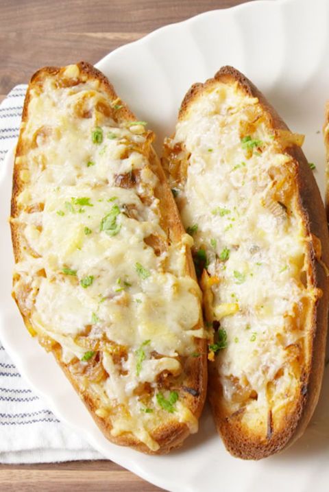 Cooking French Onion Cheesy Bread Video – French Onion Cheesy Bread ...