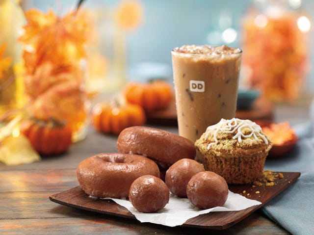 Food, Cuisine, Ingredient, Tableware, Dish, Baked goods, Snack, Finger food, Dessert, Plate, 