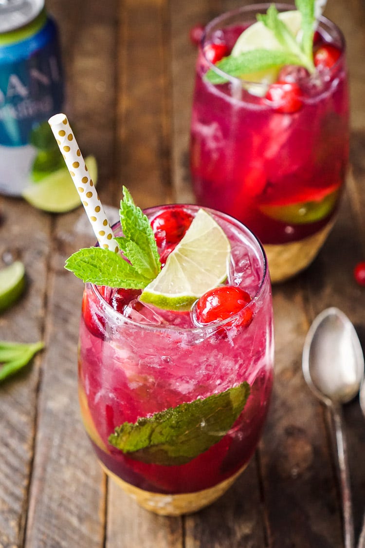 Drink, Food, Non-alcoholic beverage, Alcoholic beverage, Cocktail, Ingredient, Mojito, Lime, Caipiroska, Wine cocktail, 