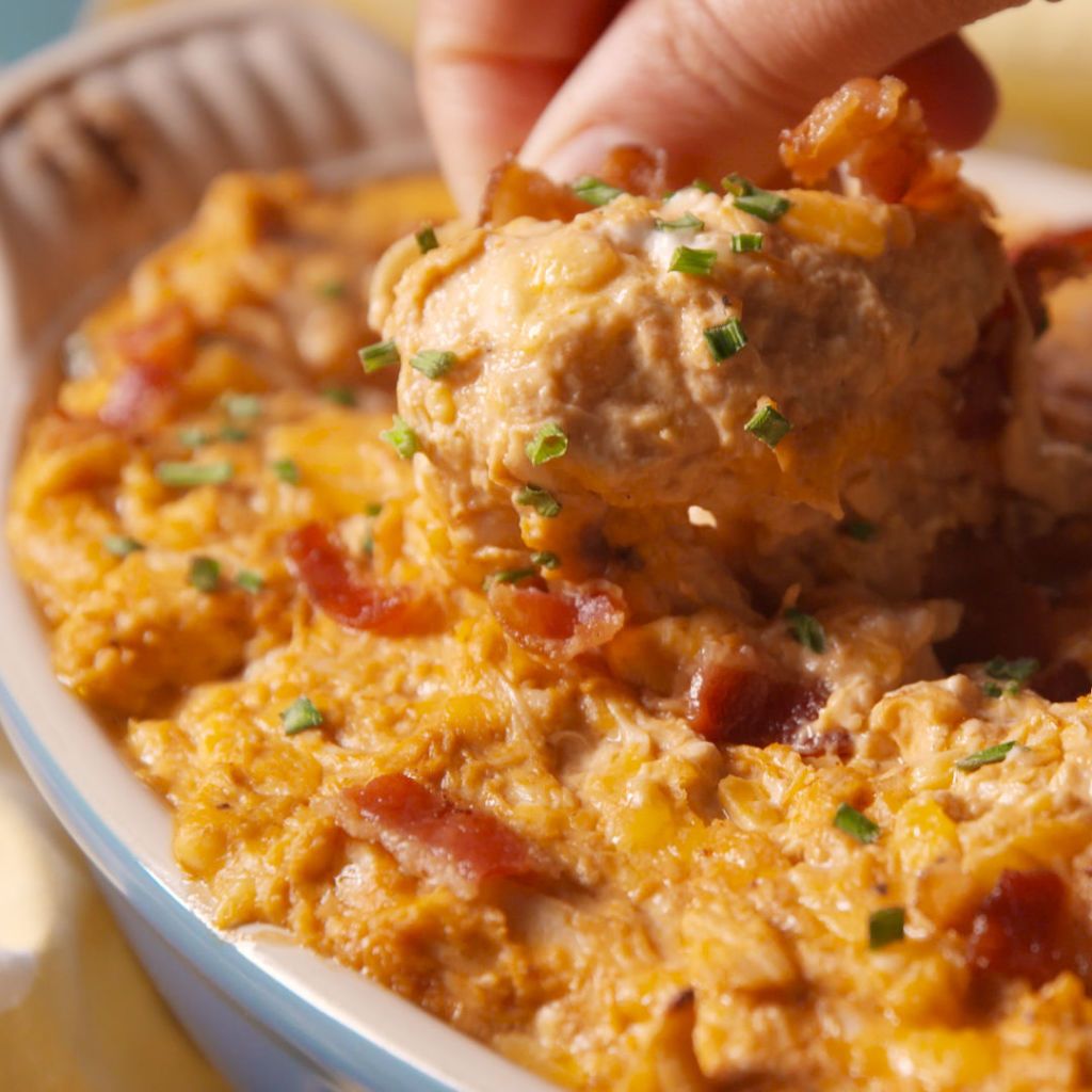 Cheesy BBQ Chicken Dip Is The Perfect Party App 😍