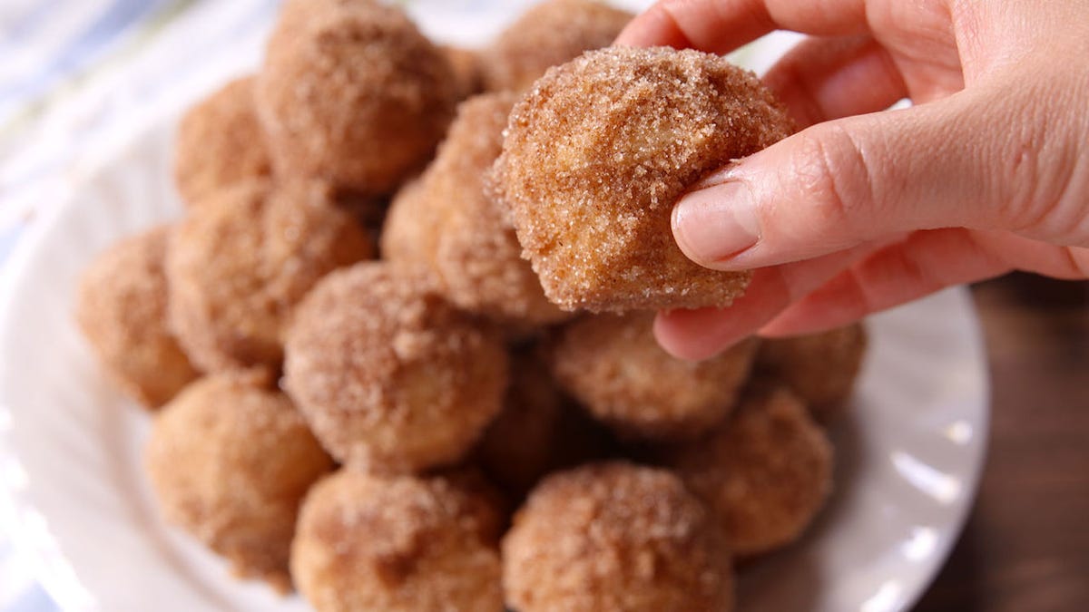preview for Churro Mini Muffins Are SO Good