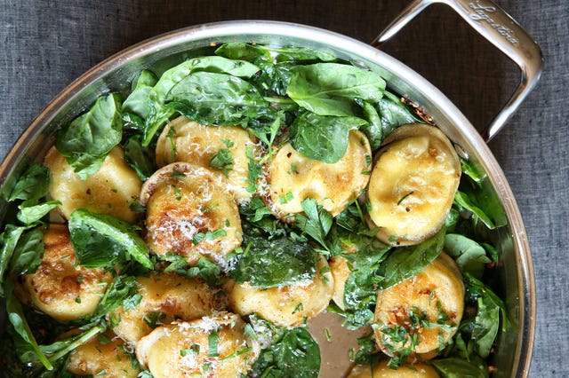 Toasted Garlic-Butter Ravioli with Spinach Recipe