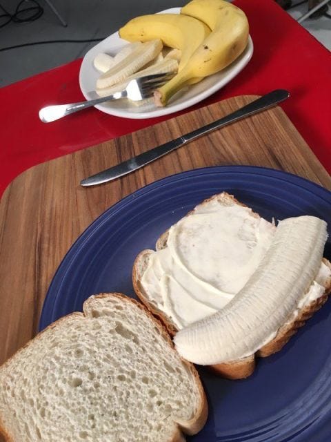 Food, Bread, Dishware, Serveware, Plate, Kitchen utensil, Tableware, Meal, Ingredient, Breakfast, 