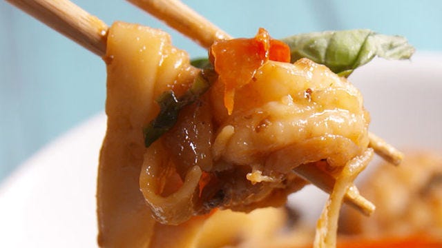 preview for Shrimp Drunken Noodles