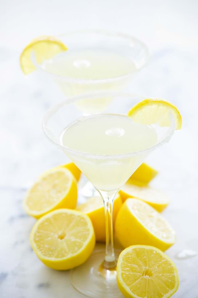 Lemon, Citrus, Yellow, Fruit, Meyer lemon, Tableware, Sweet lemon, Drink, Cocktail, Lemon peel, 