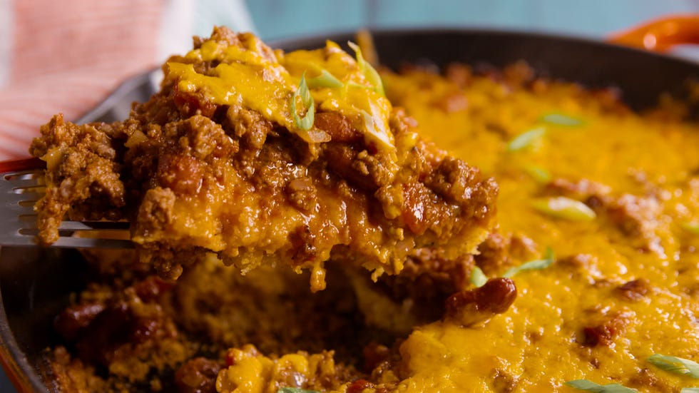 Delish-Cheesy-Cornbread-Skillet