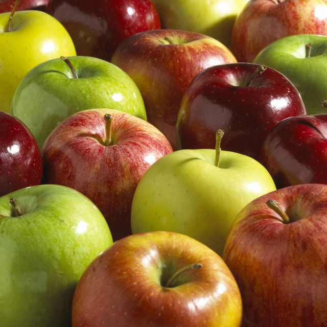 15 Different Types of Apples - Best Apples for Baking and Cooking