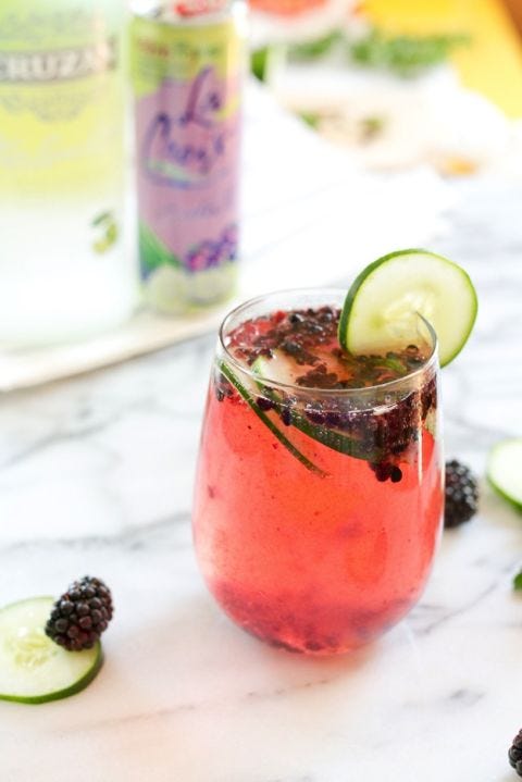 Liquid, Ingredient, Fluid, Tableware, Produce, Lemon, Drink, Citrus, Bottle, Cocktail, 