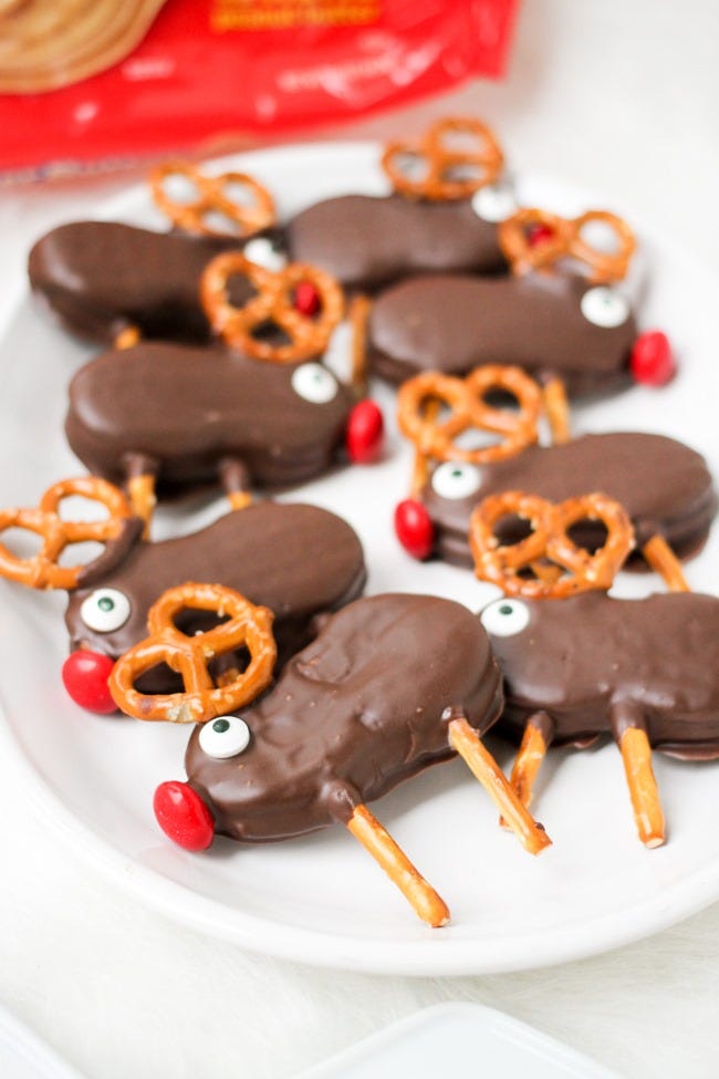 Food, Snack, Cuisine, Doughnut, Dish, Peanut butter, Finger food, Ingredient, Baked goods, Cookie, 