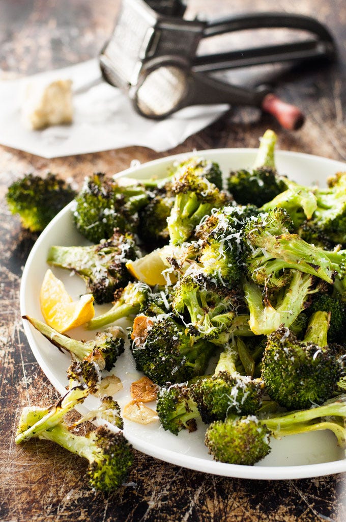 Dish, Food, Broccoli, Cuisine, Cruciferous vegetables, Leaf vegetable, Vegetable, Ingredient, Salad, Caesar salad, 
