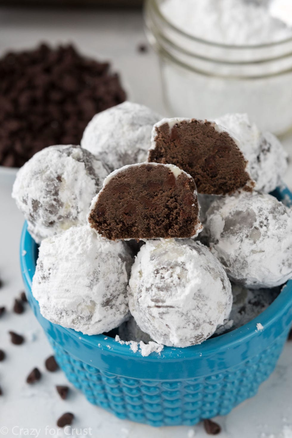 Food, Rum ball, Bourbon ball, Chocolate truffle, Cuisine, Dish, Dessert, Confectionery, Chokladboll, Coconut candy, 