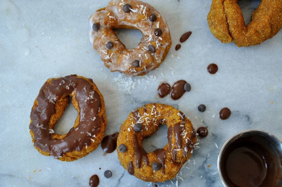Food, Brown, Yellow, Cuisine, Ingredient, Finger food, Baked goods, Fast food, Snack, Junk food, 