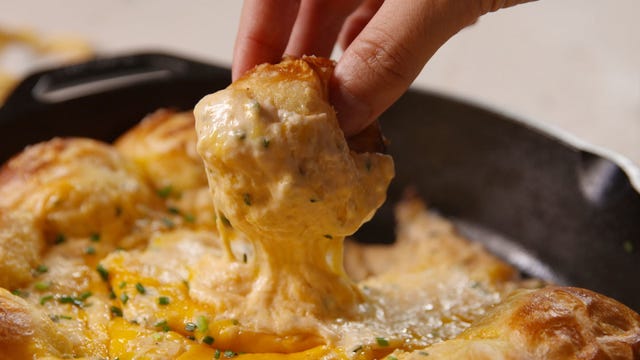 Pretzel Beer Cheese Dip Beauty Horizontal