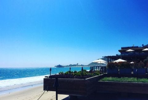 Body of water, Coastal and oceanic landforms, Coast, Shore, Ocean, Beach, Horizon, Sea, Azure, Resort, 