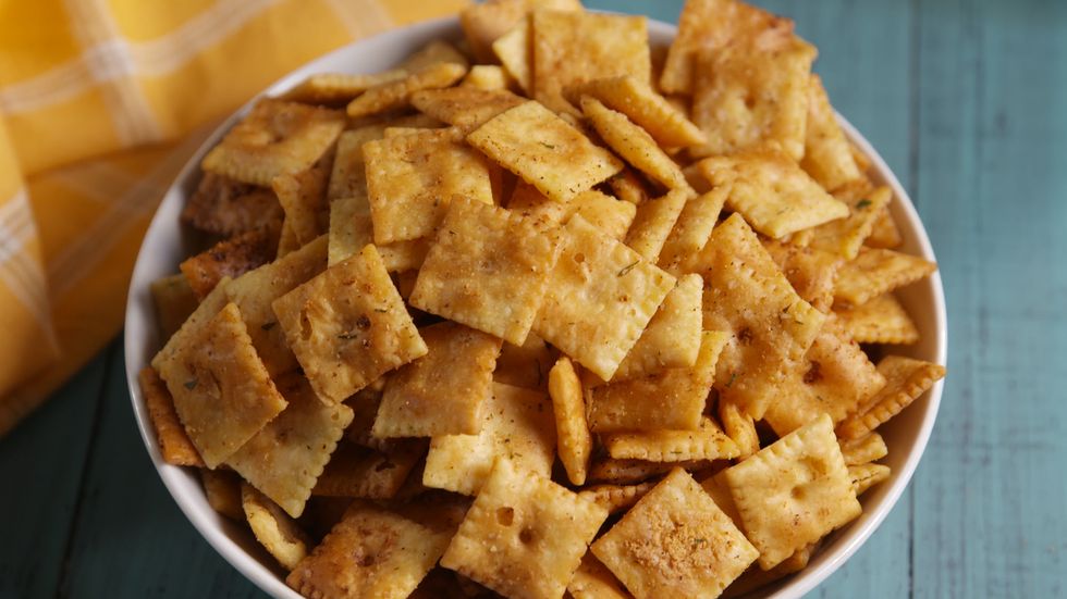 Cooking Cheez-It Crack Video – Cheez-It Crack Recipe How To Video