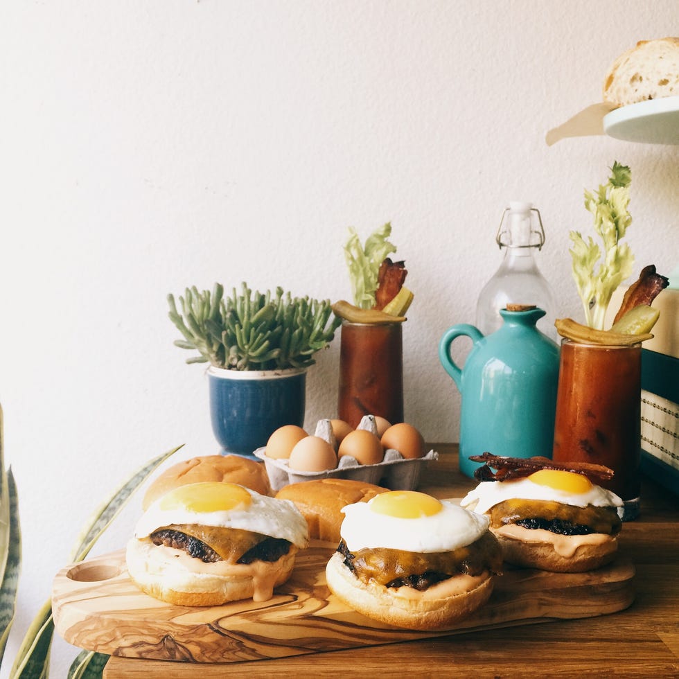 Serveware, Flowerpot, Food, Finger food, Dishware, Cuisine, Dish, Ingredient, Recipe, Bun, 