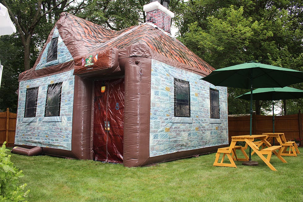Wood, Door, Roof, Umbrella, Backyard, Garden, Yard, Outdoor furniture, Shade, Lawn, 