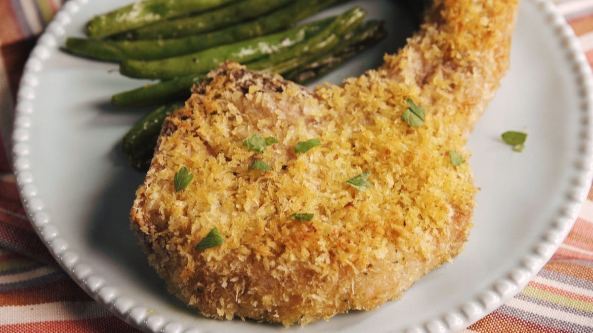 Video player poster image preview for Crispy Pork Chops