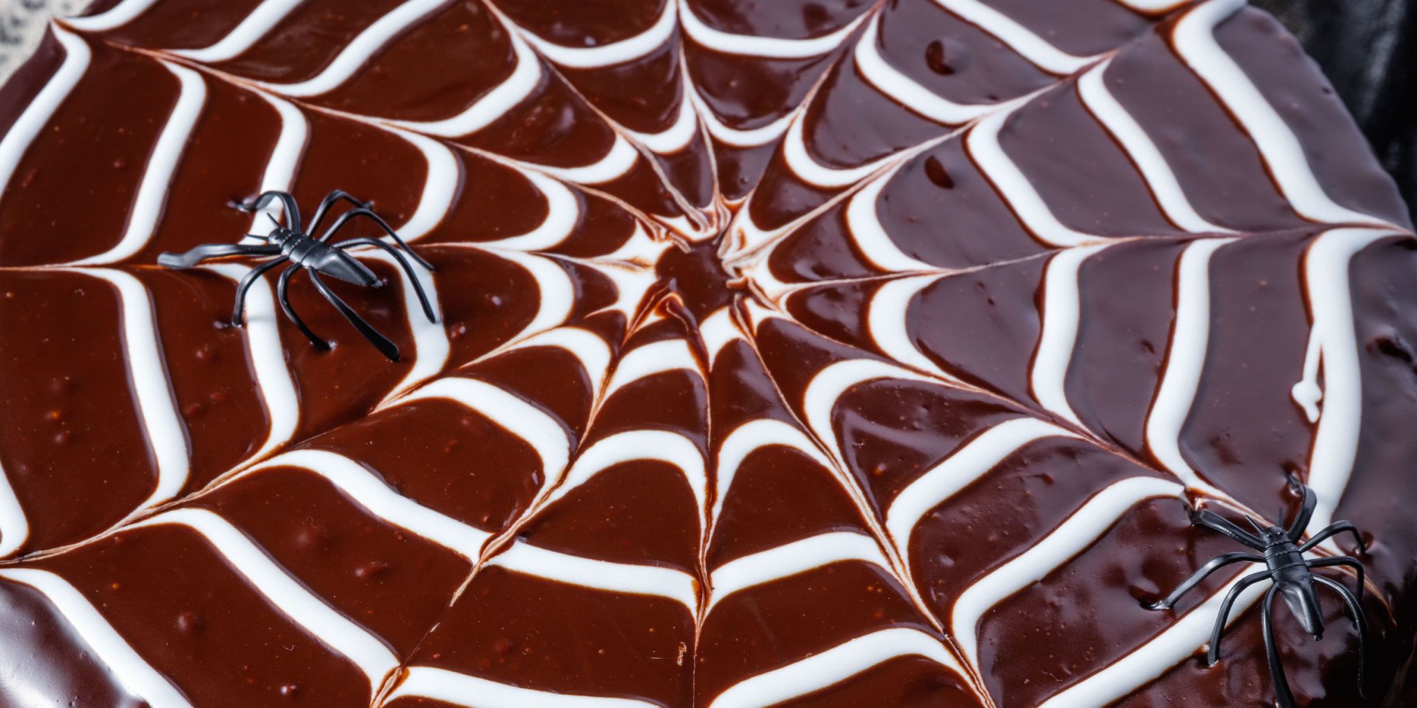 How to Make Spooky Spiderweb Cake - Woman's World