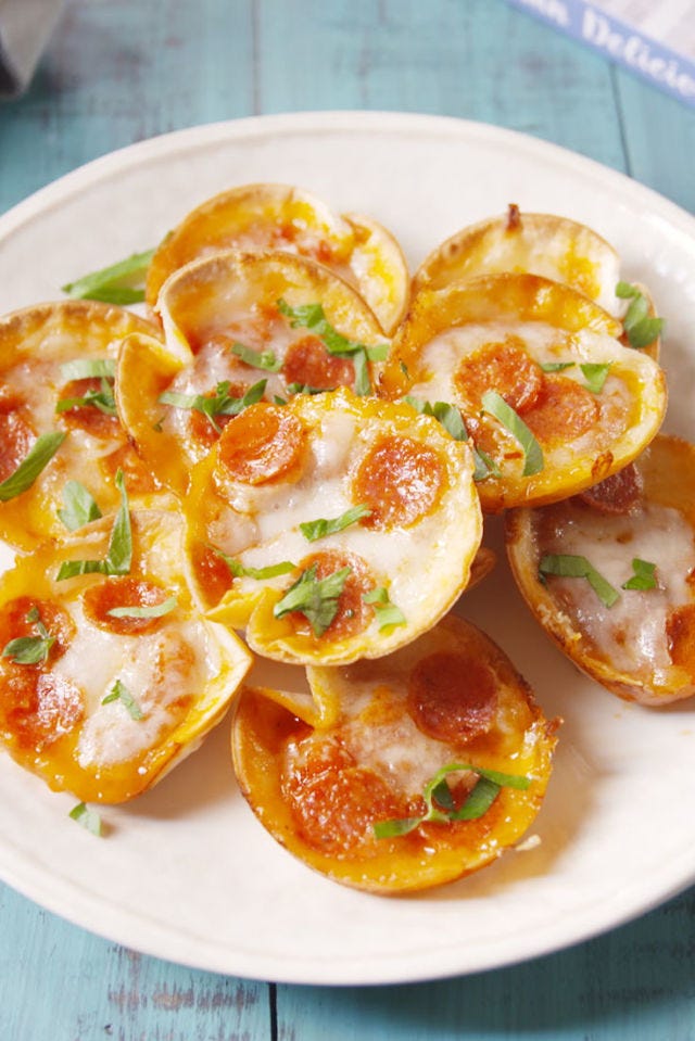 Mini Pizzas Beauty Vertical 1