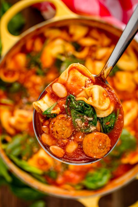 tuscan tortellini soup vertical