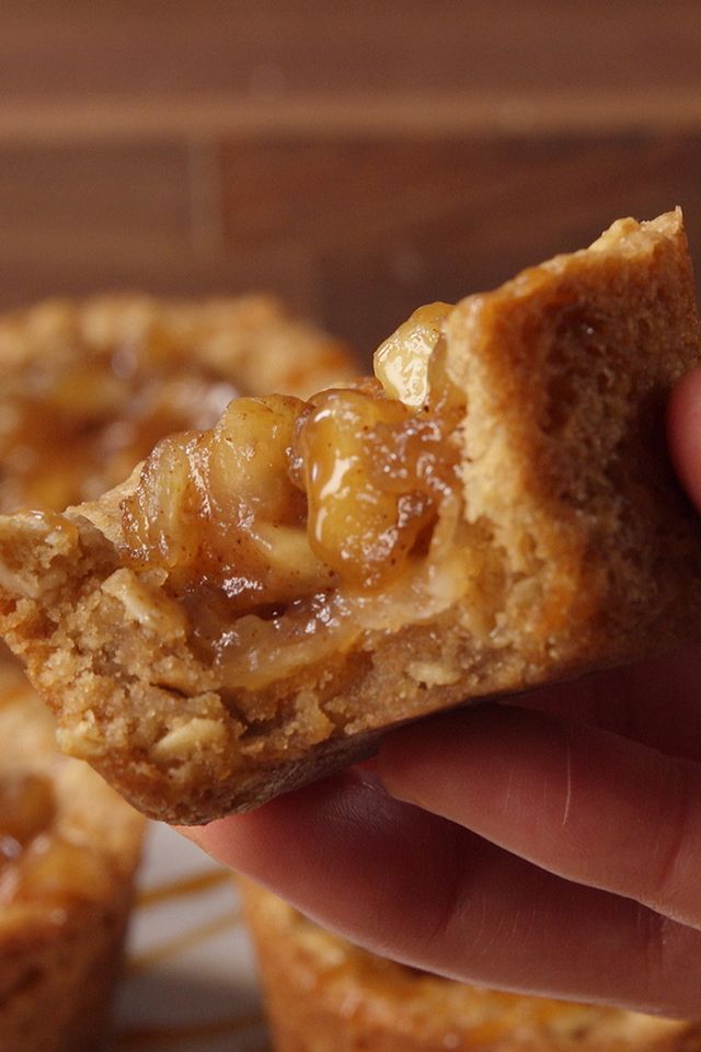 Best Apple Crisp Cookie Cups Recipe — How To Make Apple Crisp