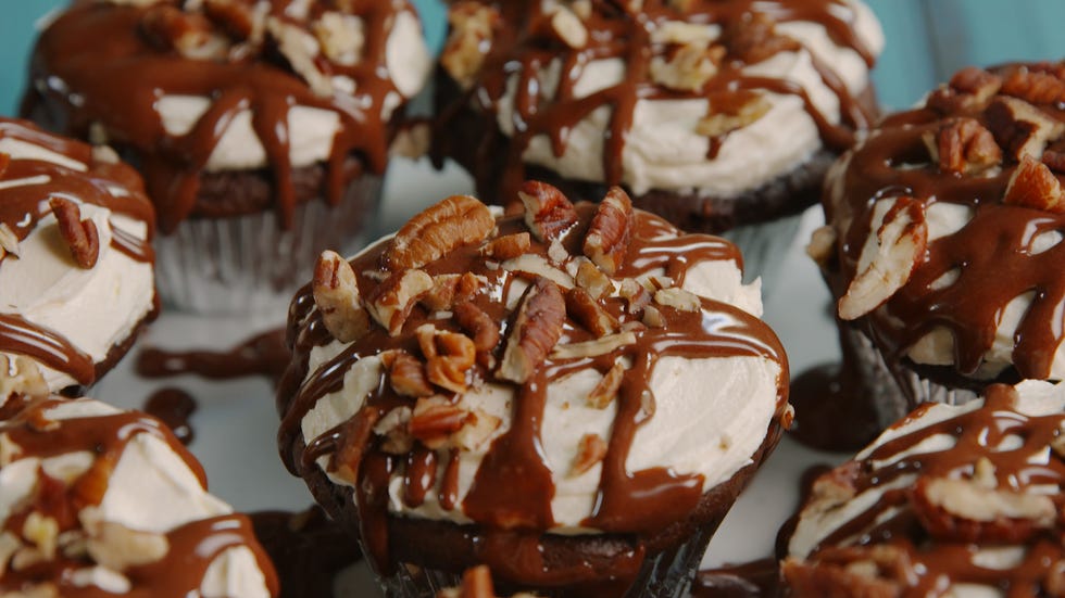 Mississippi Mud Cake Horizontal Beauty 3