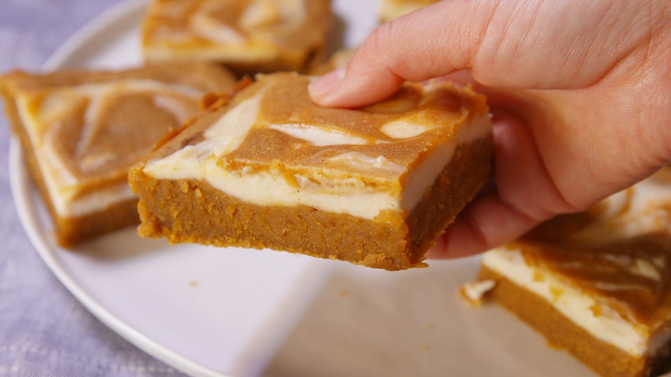 Pumpkin Cheesecake Bars