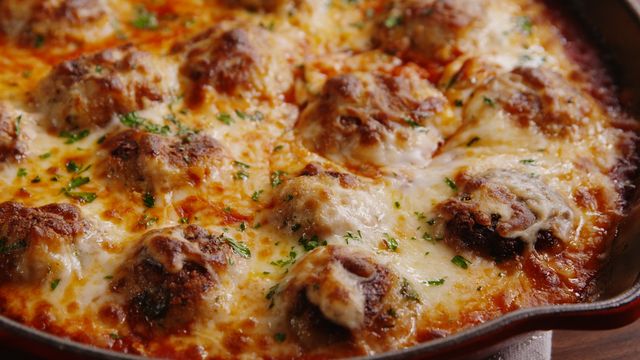 Cooking Chicken Parm Meatball Skillet - How to Make Chicken Parm ...
