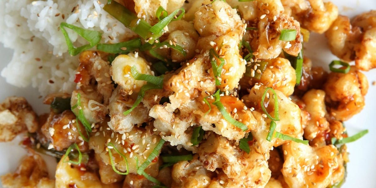 General Tso's Cauliflower With Rice