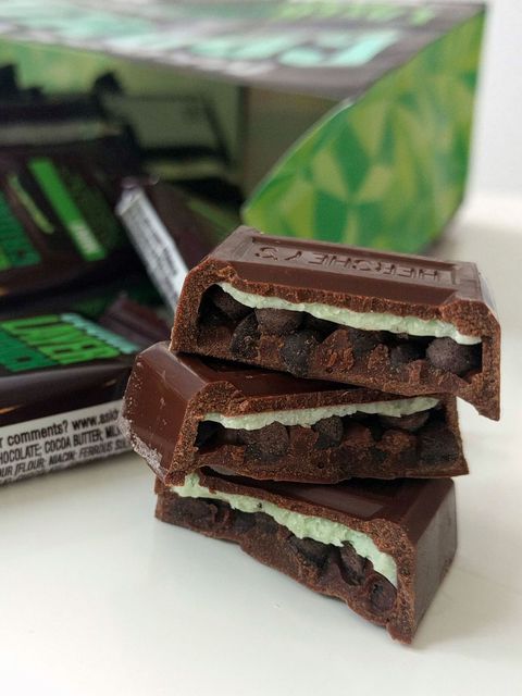 hershey-s-releases-three-new-chocolate-bars-cookie-layer-crunch-bars
