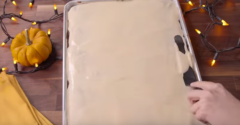 Pourable frosting