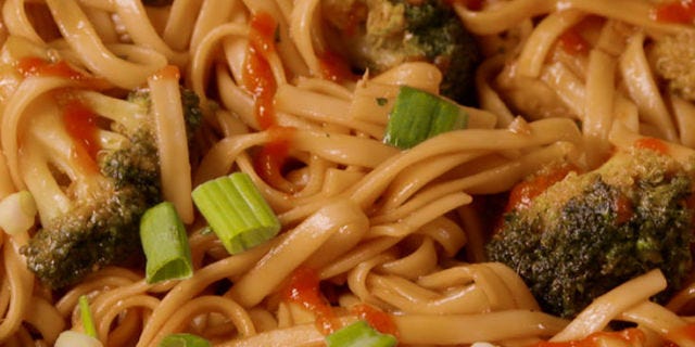 Sriracha Chicken Noodles