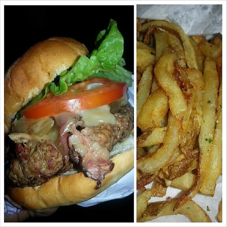 Food, Sandwich, Finger food, Ingredient, Cuisine, French fries, Bun, Fried food, Dish, Produce, 