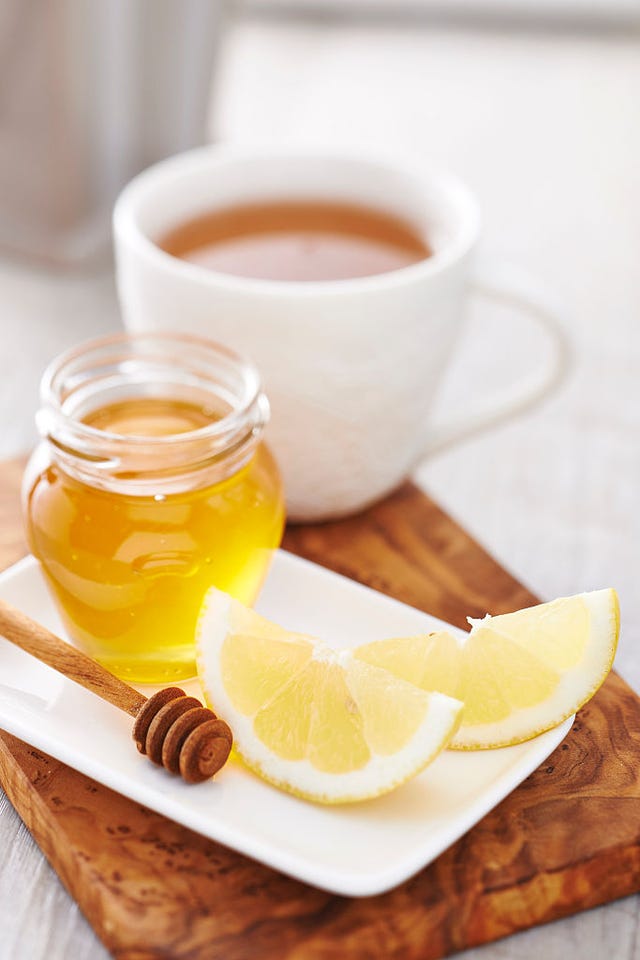 Serveware, Yellow, Drink, Ingredient, Liquid, Lemon, Citrus, Tableware, Fruit, Drinkware, 