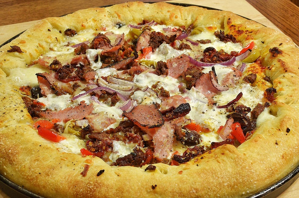 Food, Cuisine, Pizza, Baked goods, Ingredient, Dish, Recipe, Pizza cheese, Finger food, Fast food, 