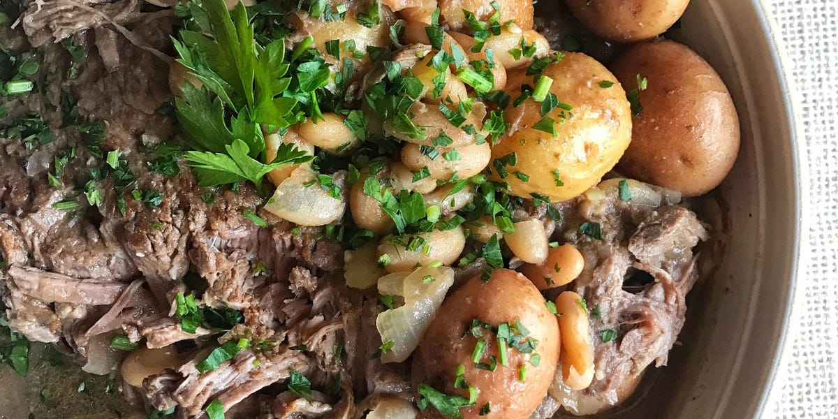 Best Crockpot Pot Roast and Potatoes Recipe - How To Make Crockpot Pot