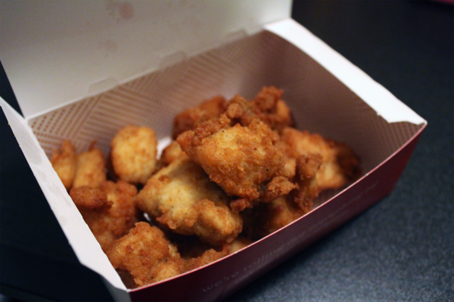 Food, Finger food, Fried food, Deep frying, Cooking, Recipe, Dish, Chicken meat, Pakora, Fast food, 