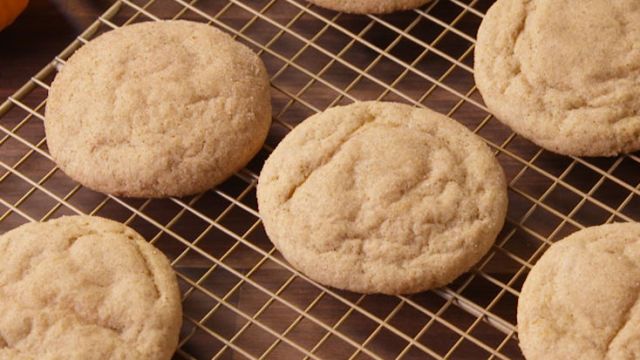 preview for Cheesecake Pumpkin Snickerdoodles Are The Best Thing About Fall