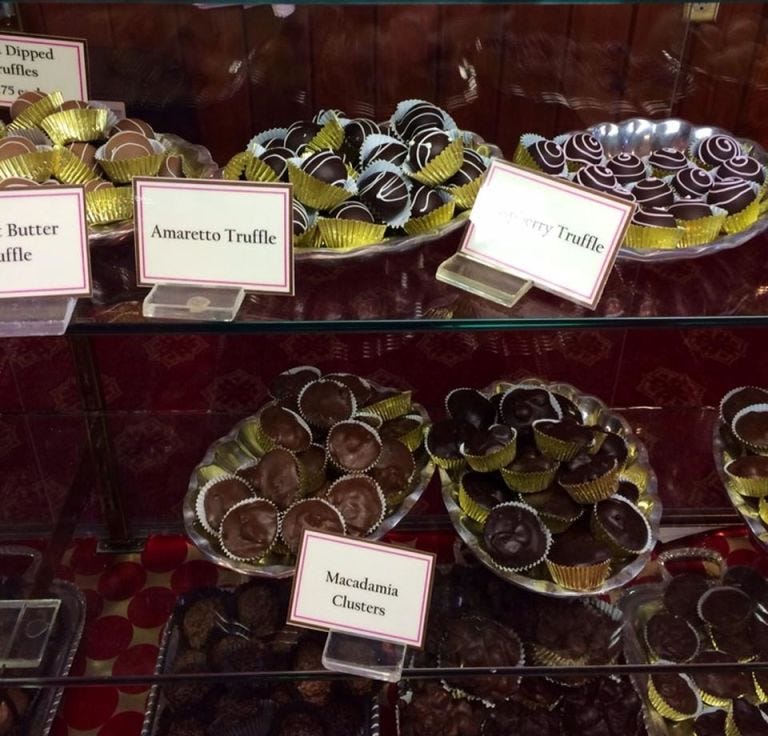 Food, Confectionery, Dishware, Sweetness, Delicacy, Dessert, Bake sale, Platter, 