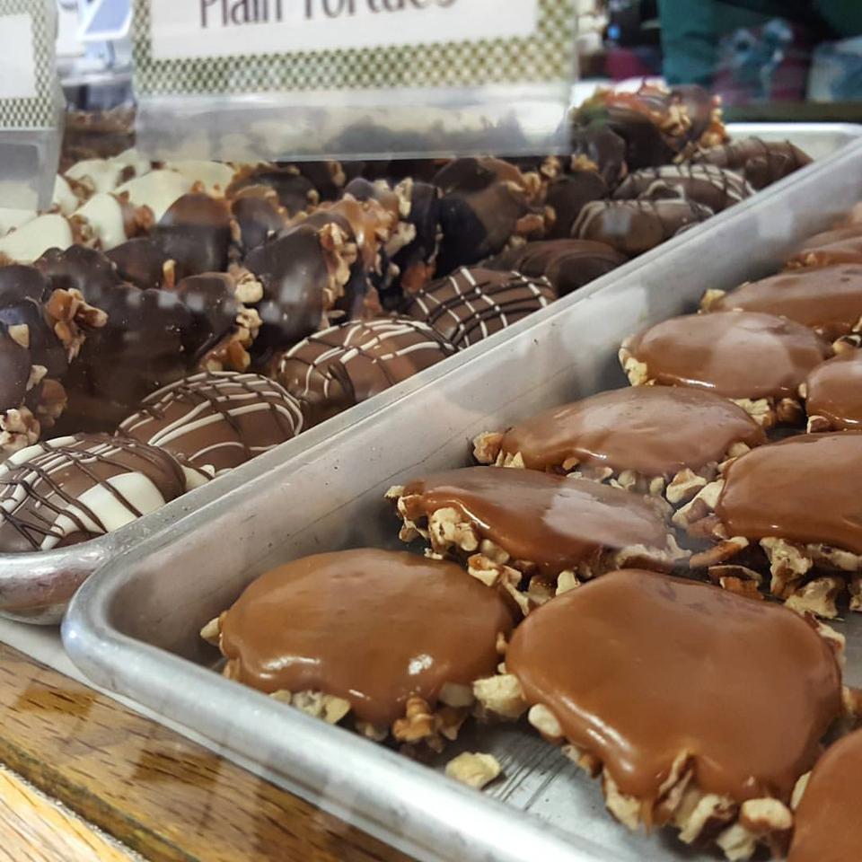 Food, Sweetness, Ingredient, Confectionery, Dessert, Cuisine, Chocolate, Recipe, Snack, Junk food, 
