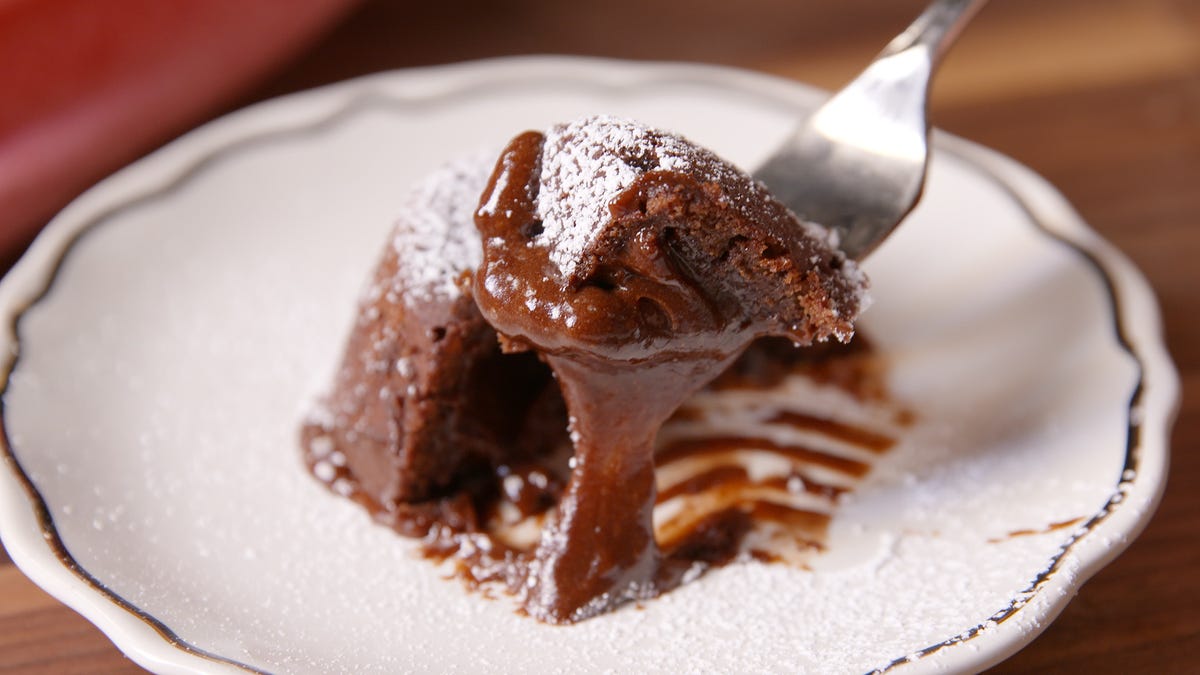 These Molten Chocolate Cakes Are For The True Chocolate Lovers