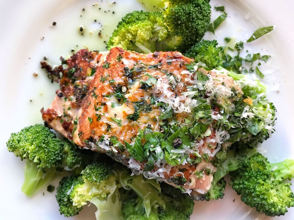 Best Parmesan-Crusted Salmon Recipe - How To Make Parmesan-Crusted ...