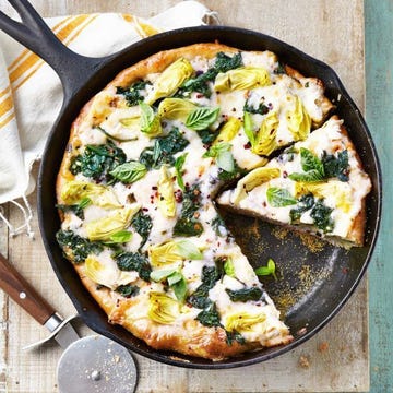 Spinach-Artichoke Deep-Dish Pizza Recipe - Country Living
