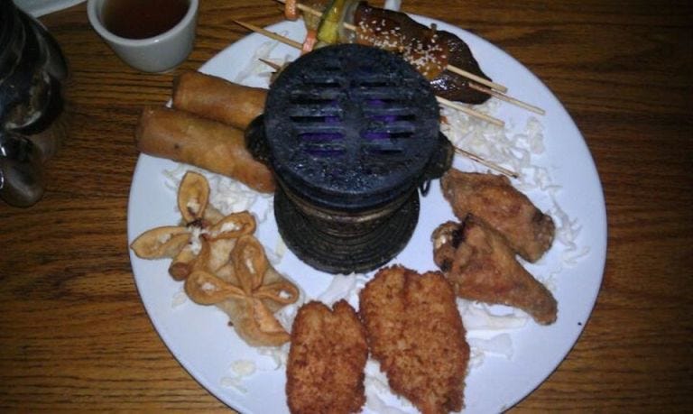 Food, Finger food, Cuisine, Tableware, Dishware, Dish, Ingredient, Plate, Fried food, Serveware, 