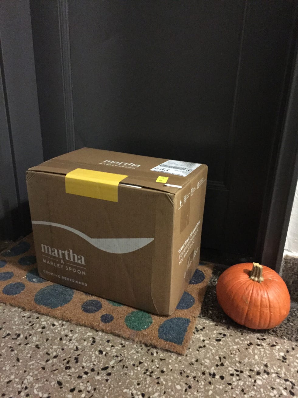 Calabaza, Vegetable, Squash, Box, Pumpkin, Carton, Cardboard, Winter squash, Produce, Gourd, 